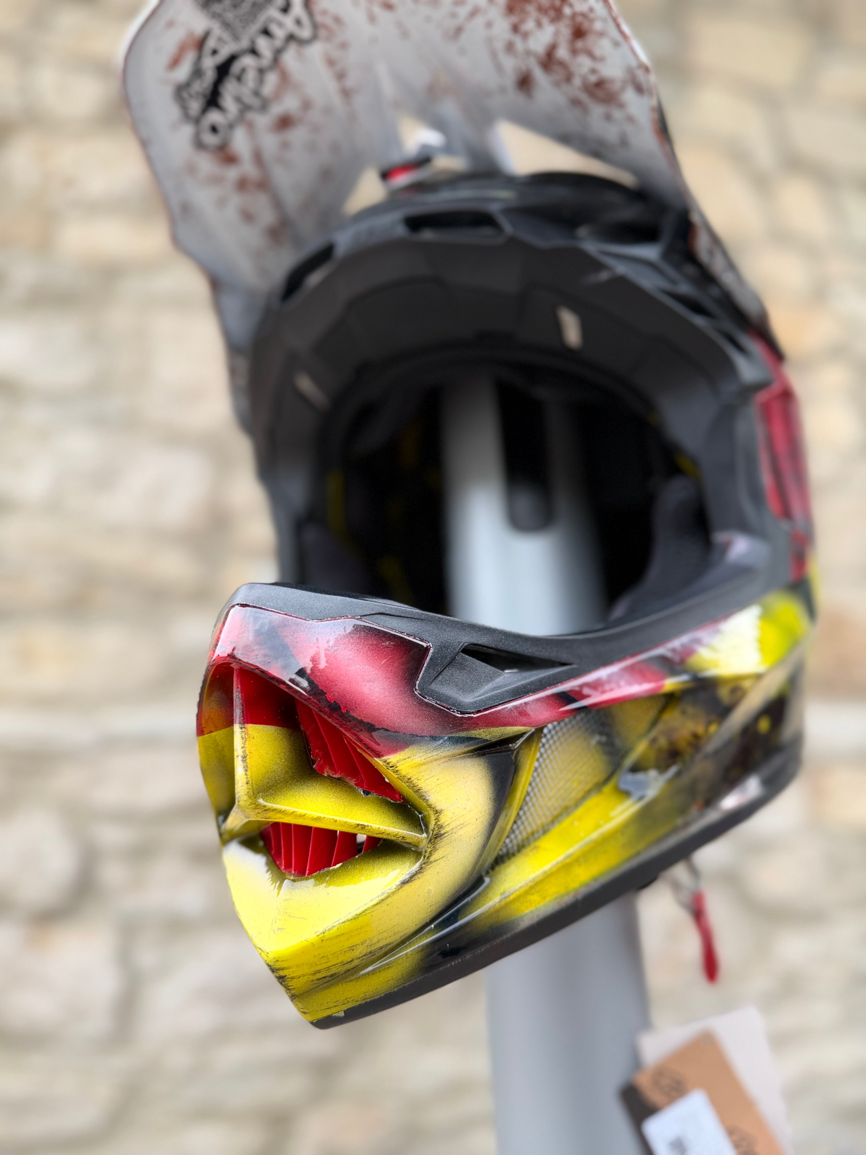 Casco personalizado - Alemania TLD D4 Poly. 01-11