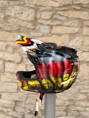 Casco personalizado - Alemania TLD D4 Poly. 01-11