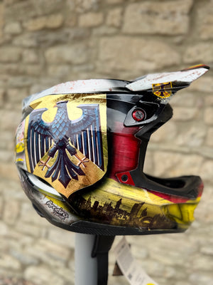Casco personalizado - Alemania TLD D4 Poly. 01-11